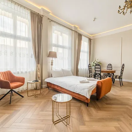 Apartment Marcinkowskiego Old Town #10 By Bookinghost