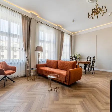 Apartment Marcinkowskiego Old Town #10 By Bookinghost
