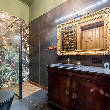 Apartment Marcinkowskiego Old Town #10 By Bookinghost